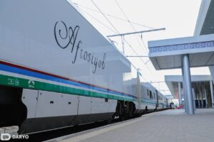 Afrosiob Schnellzug Usbekistan