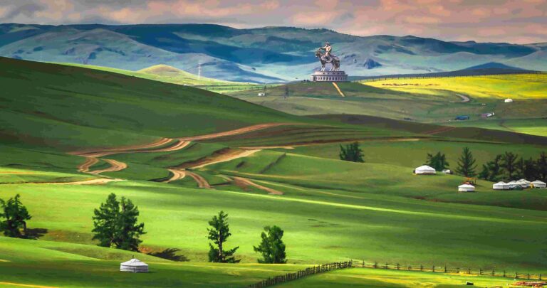 Reiterstandbild von Dschingis Khan in der Mongolei